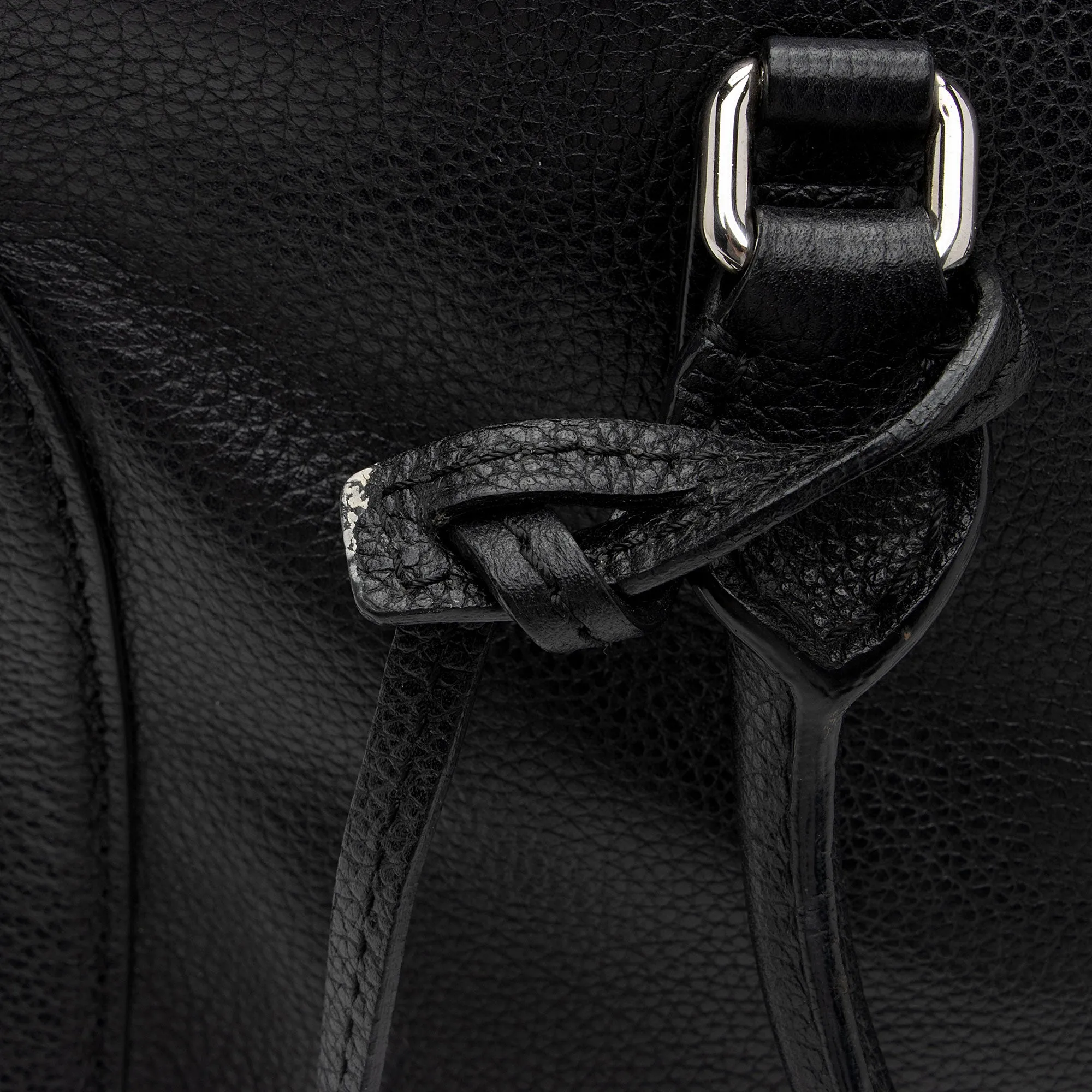 Alexander McQueen Leather Skull Padlock Small Tote (SHF-MYUSpL)