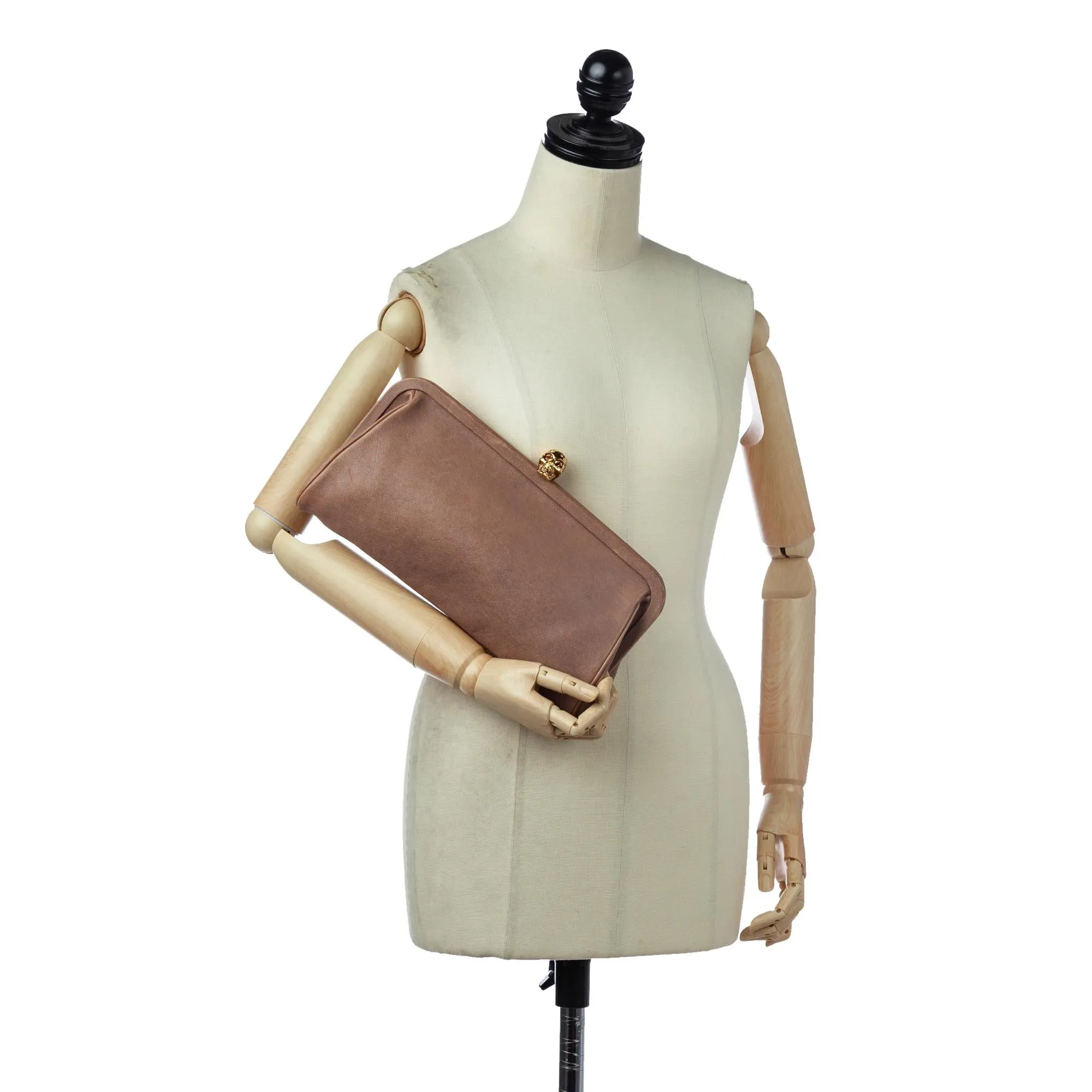 Alexander McQueen Skull Leather Clutch Bag (SHG-30040)