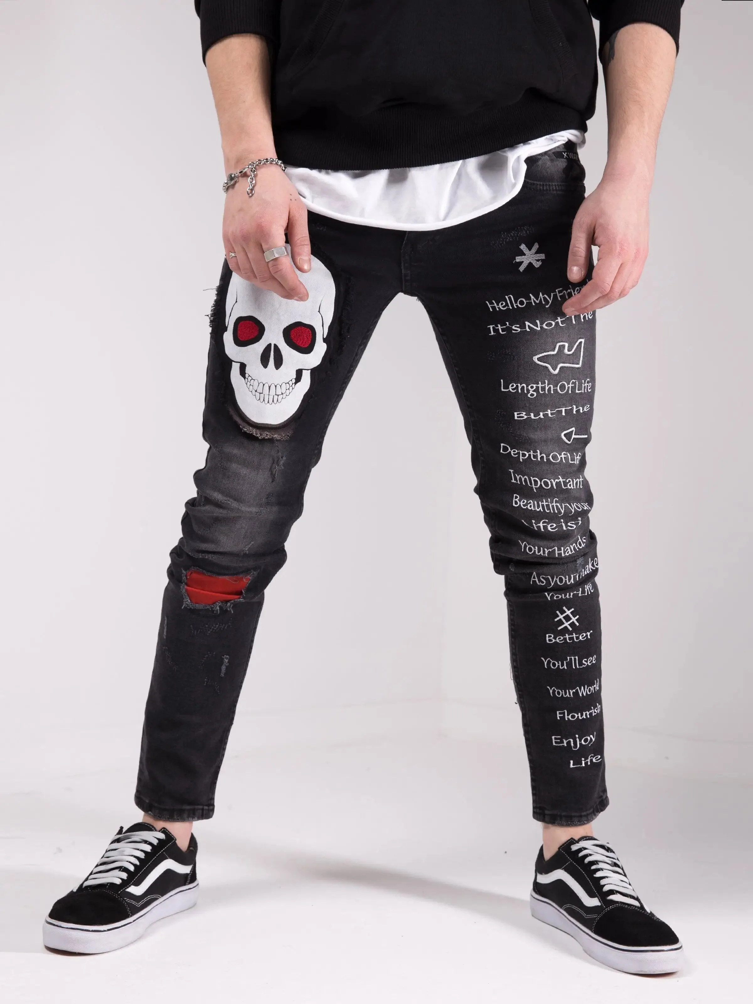 BLACK SKULL