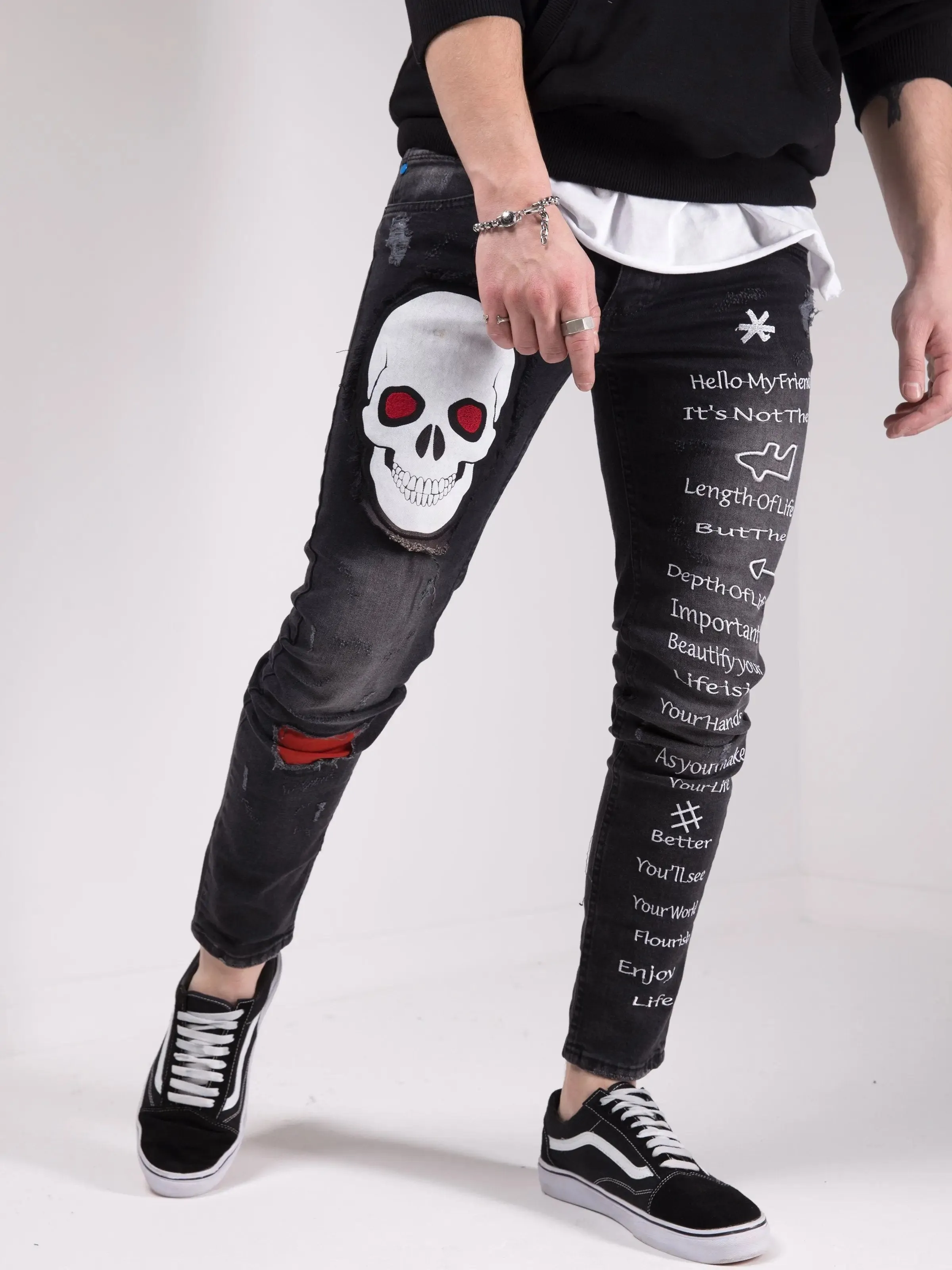 BLACK SKULL