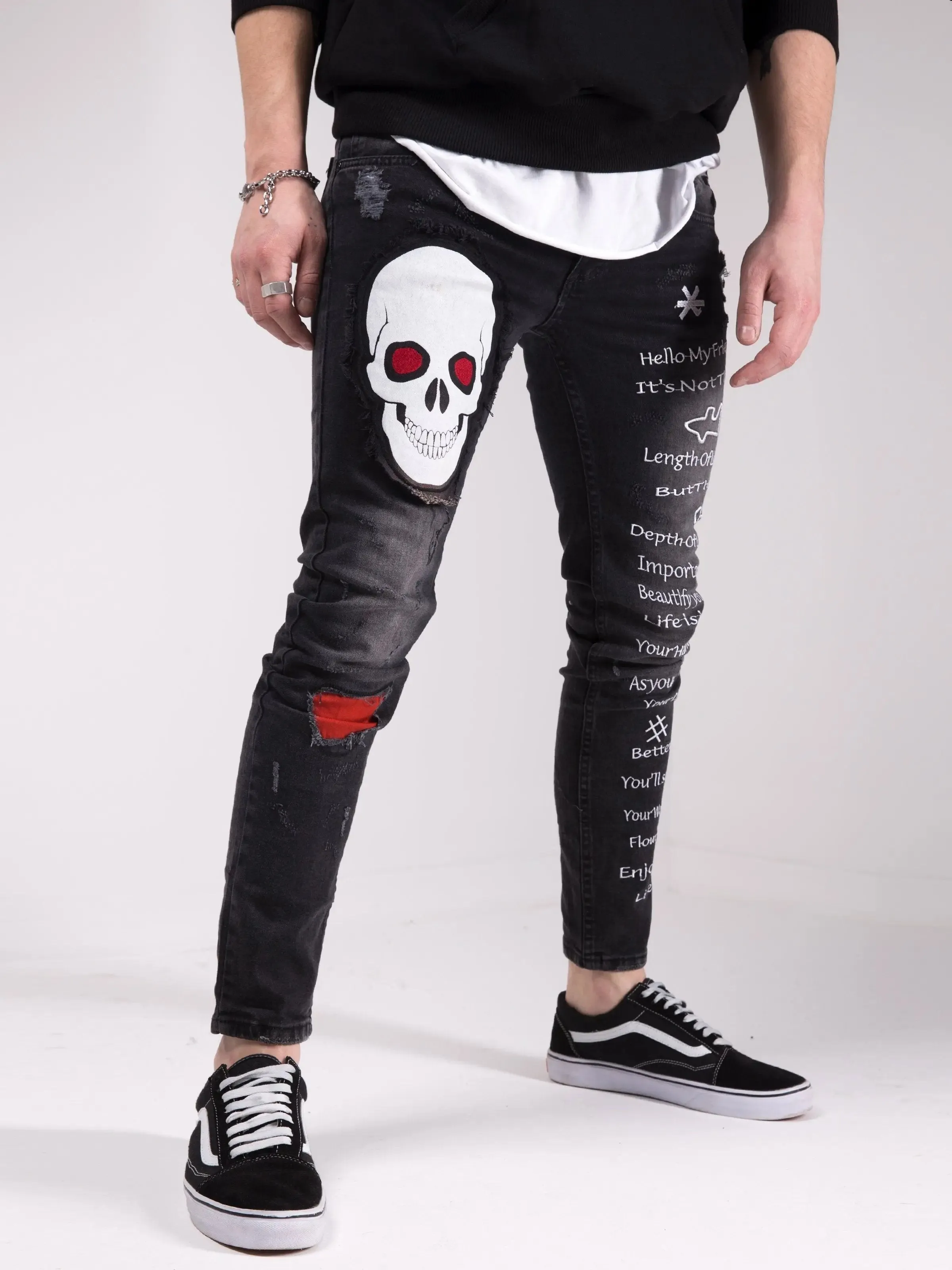 BLACK SKULL