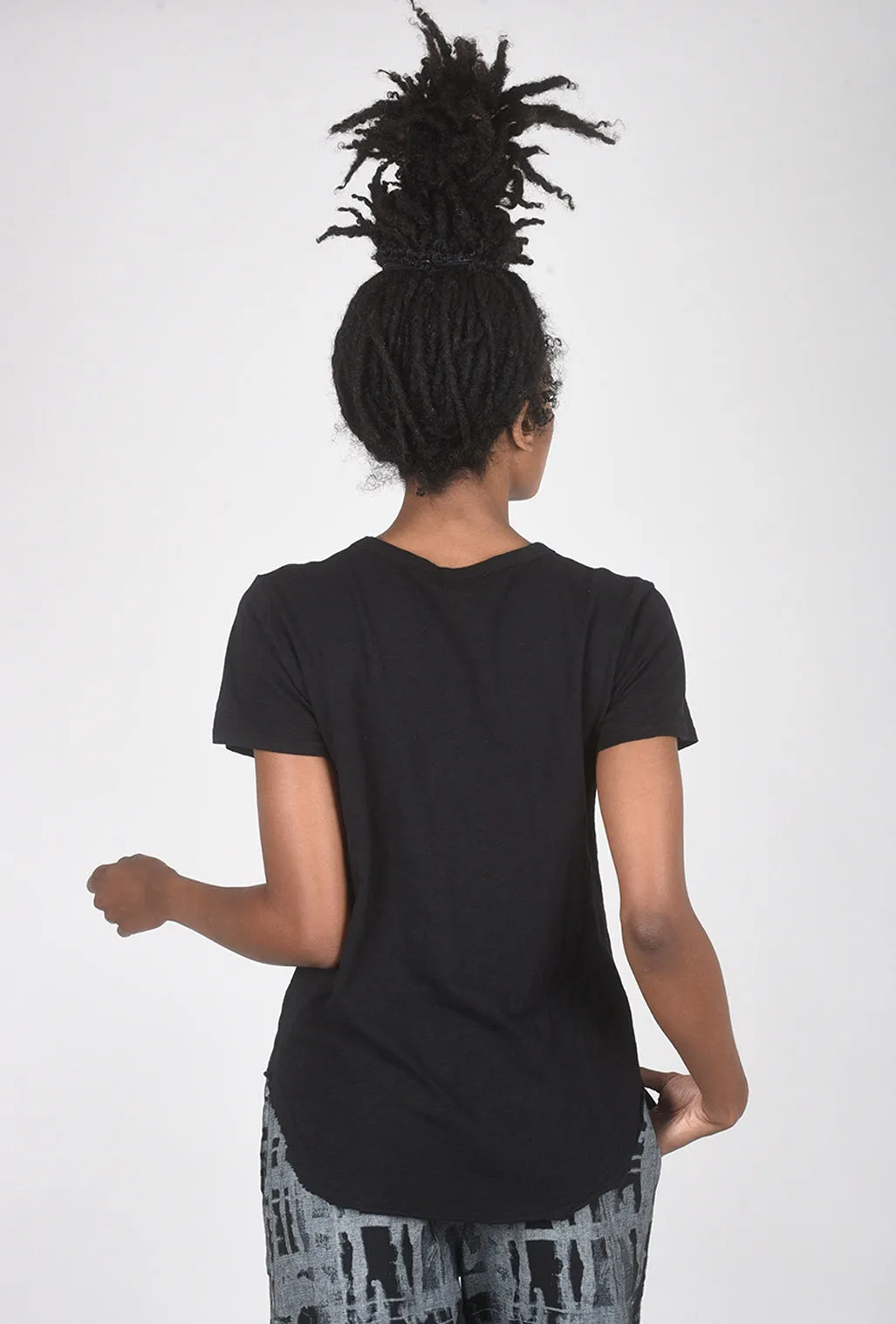 Curved Hem Crew Tee, Black